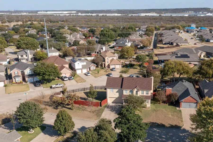 3954 Sword Dancer Way, Grand Prairie, TX 75052 - Image #3