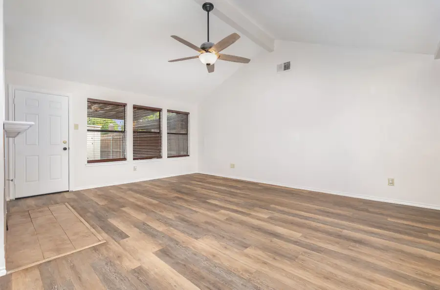 1661 Crosshaven Drive, Lewisville, TX 75077 - Image #3