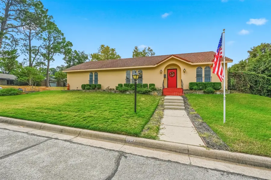 1803 Michael Court, Arlington, TX 76010 - Image #3