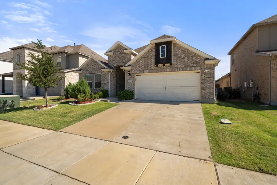 16304 Hidden Cove Drive, Celina, TX 75009 - Image #2