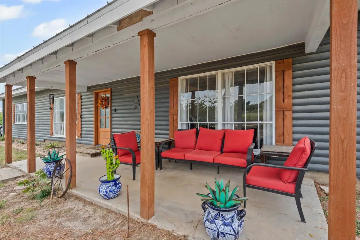 541 County Road 3420, Bridgeport, TX 76426 - Image #1