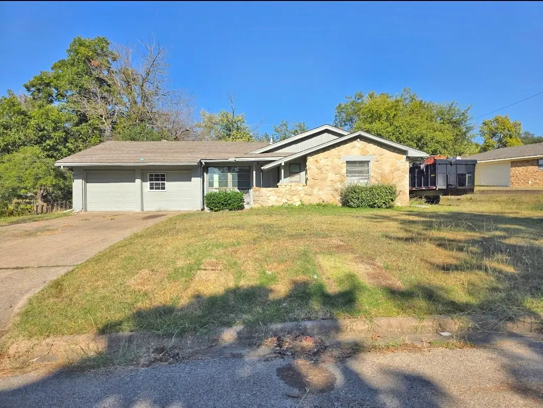 202 Brookhaven Terrace, Commerce, TX 75428 - Image #1