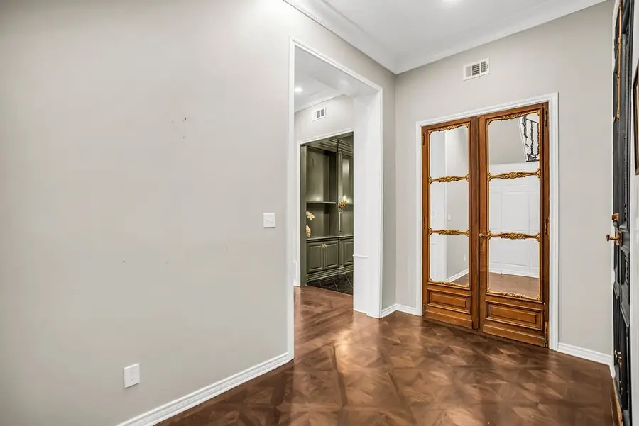 3802 S Versailles Avenue, Dallas, TX 75209 - Image #3