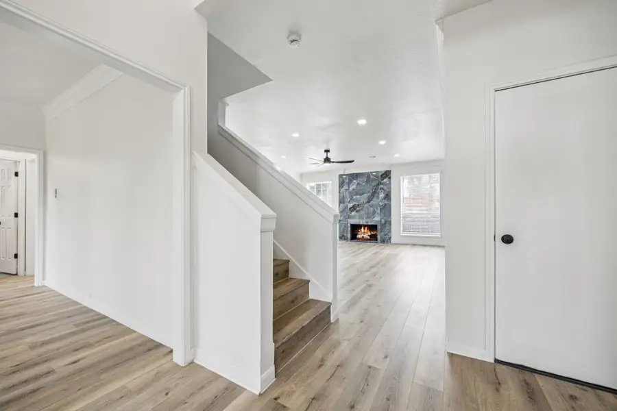 1206 Osceola Trail, Carrollton, TX 75006 - Image #3