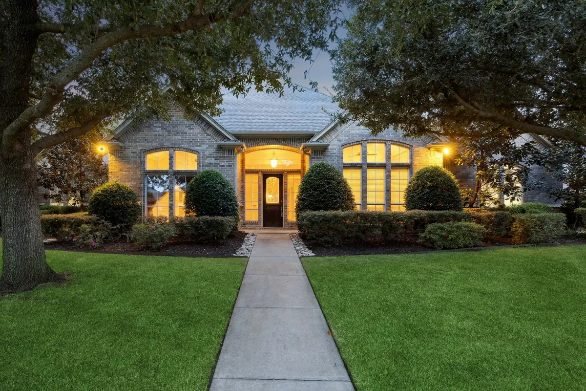 8315 Thornridge Drive, North Richland Hills, TX 76182 - #1