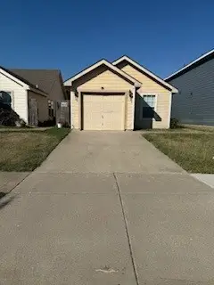 10716 Wild Oak Drive, Fort Worth, TX 76140 - Image #1