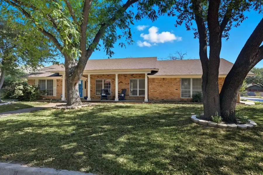 5925 Rayburn Drive, Fort Worth, TX 76133 - Image #3