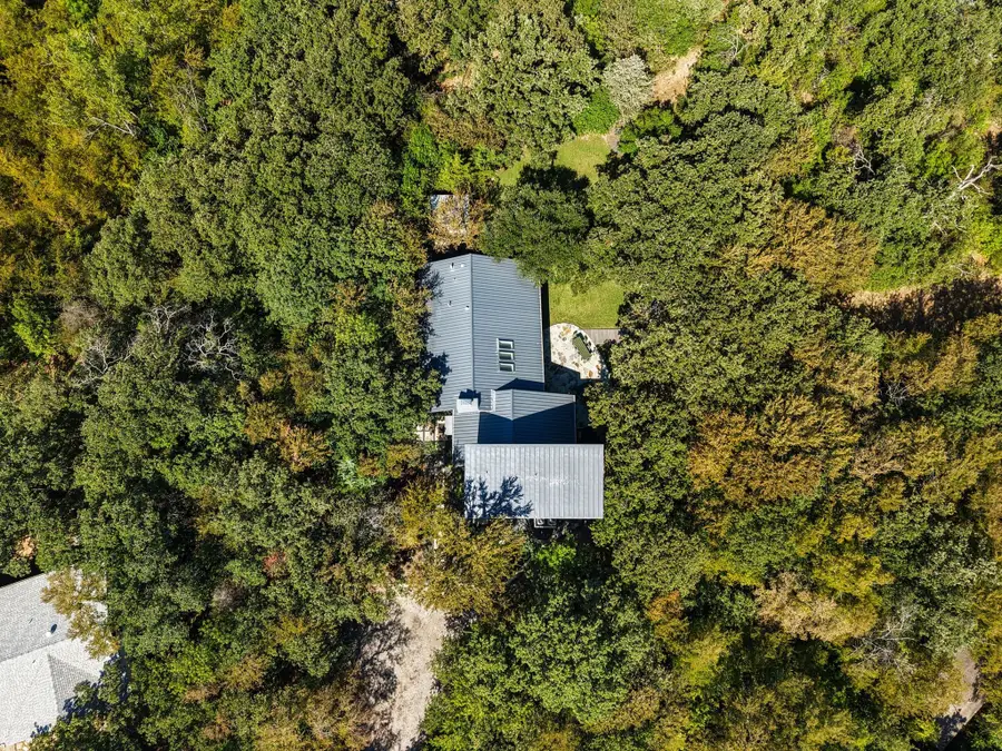 20 Horseshoe Drive, Highland Village, TX 75077 - Image #2