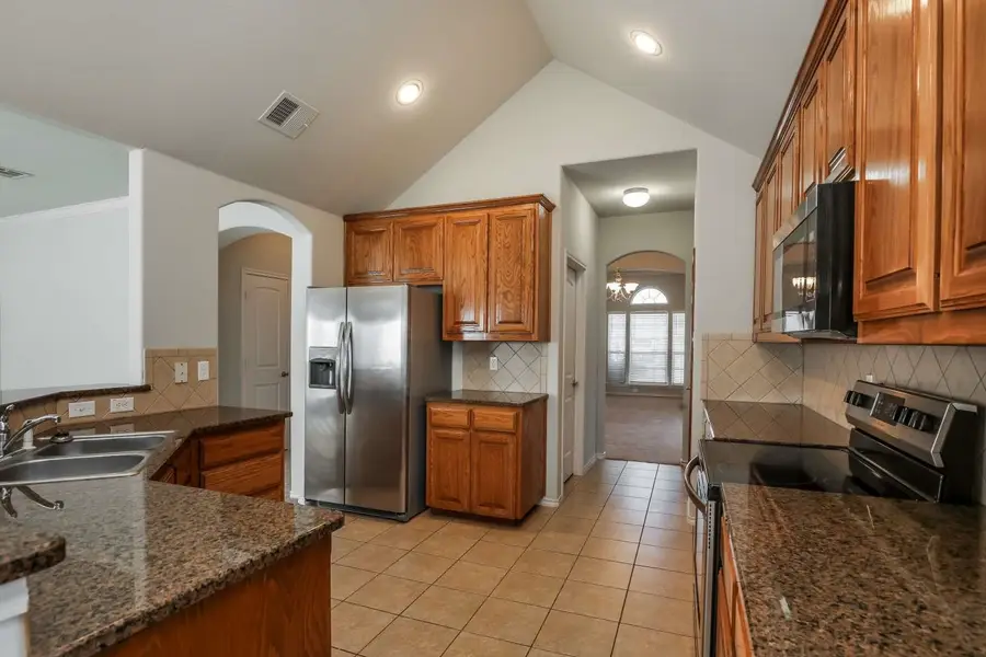 1921 Bay Laurel Drive, Weatherford, TX 76086 - Image #2