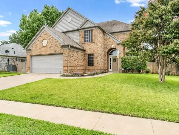 7108 Royal Gate Drive, Arlington, TX 76016