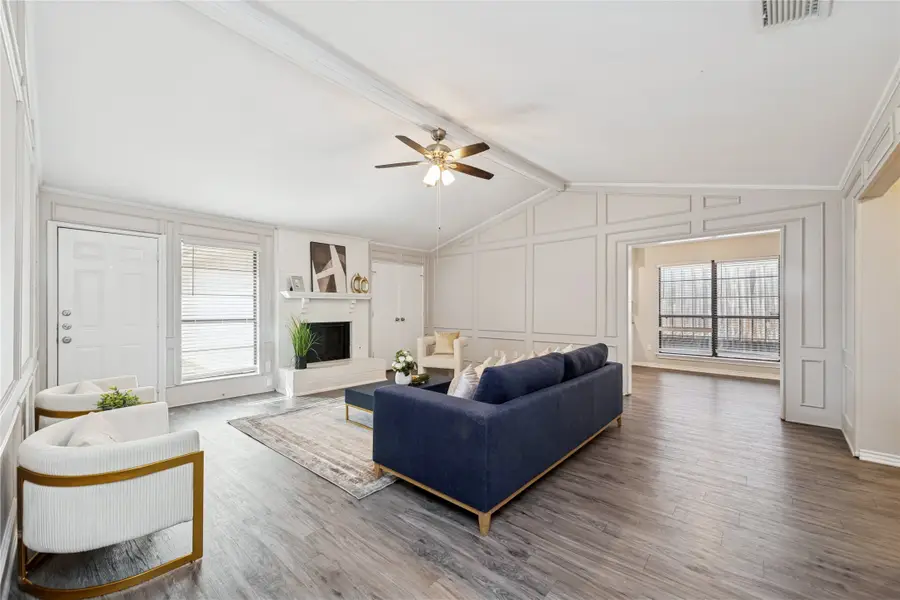 1930 Vista Oaks Drive, Carrollton, TX 75007 - Image #2