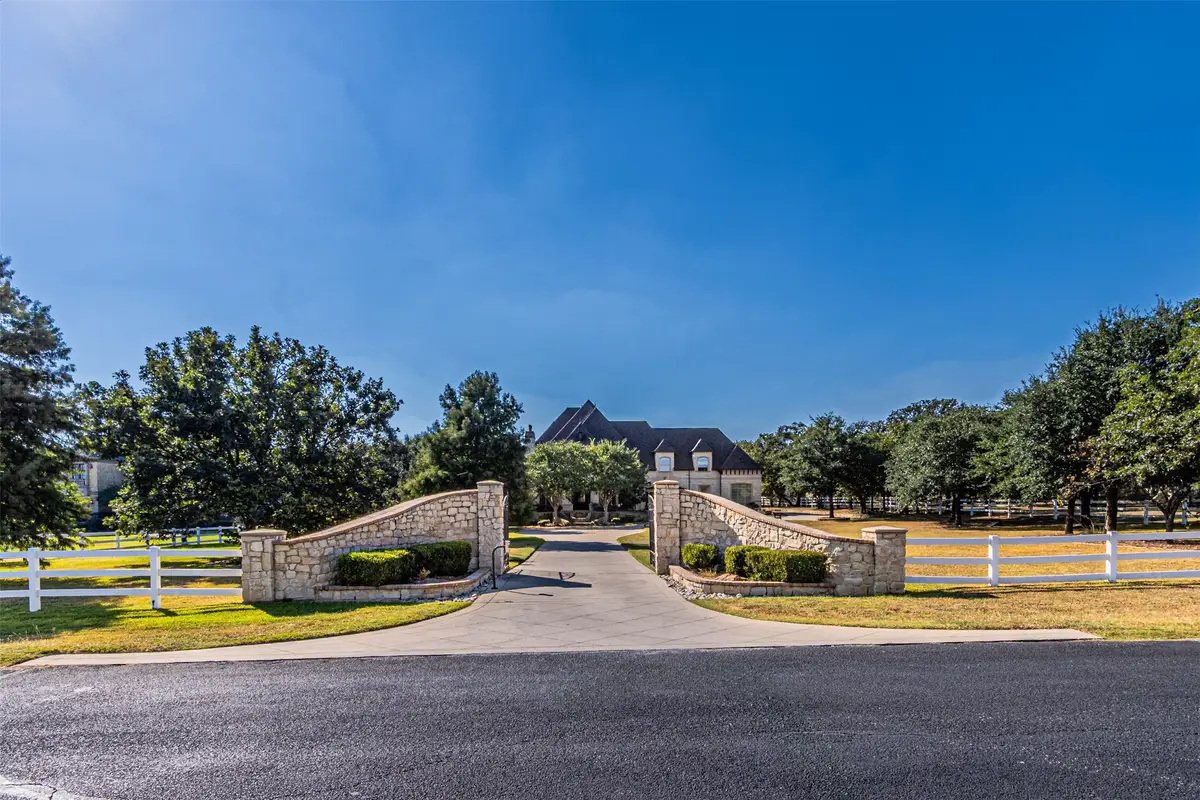 5312 Hidden Valley Court, Mansfield, TX 76063 - Image #1