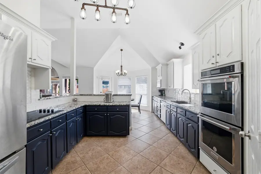 7 Equestrian Court, Mansfield, TX 76063 - Image #3