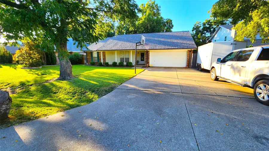 2749 Pecan Drive, Flower Mound, TX 75028 - Image #3