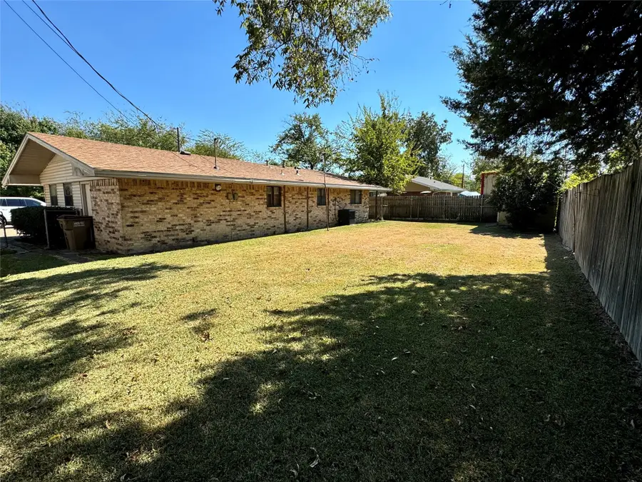 103 Gladys Street, Lone Oak, TX 75453 - Image #2