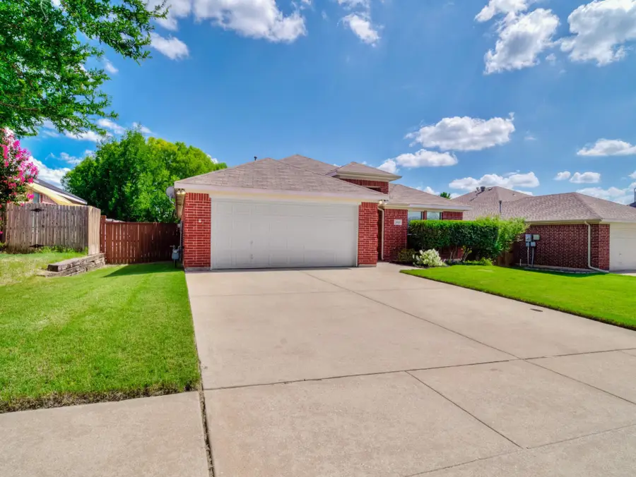 2616 Hilcroft Avenue, Denton, TX 76210 - Image #2