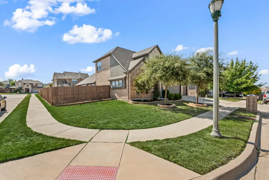 1624 Sandle Wood Drive, Weatherford, TX 76087 - Image #2