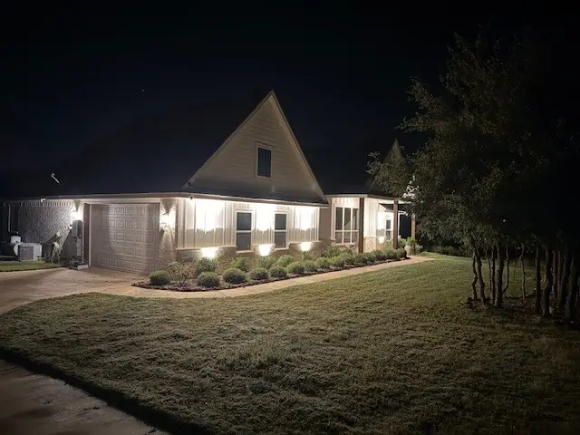 1045 Churchill Lane, Millsap, TX 76066 - Image #1