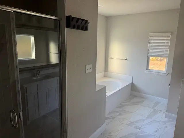 1045 Churchill Lane, Millsap, TX 76066 - Image #3