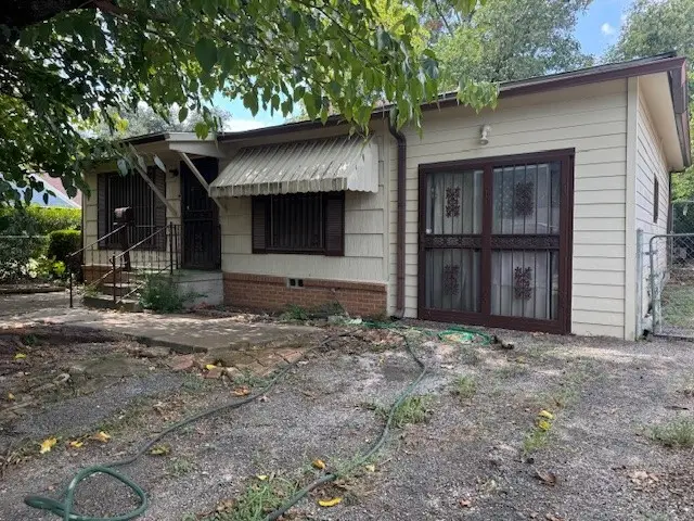 3608 Stanley Avenue, Fort Worth, TX 76110 - Image #1