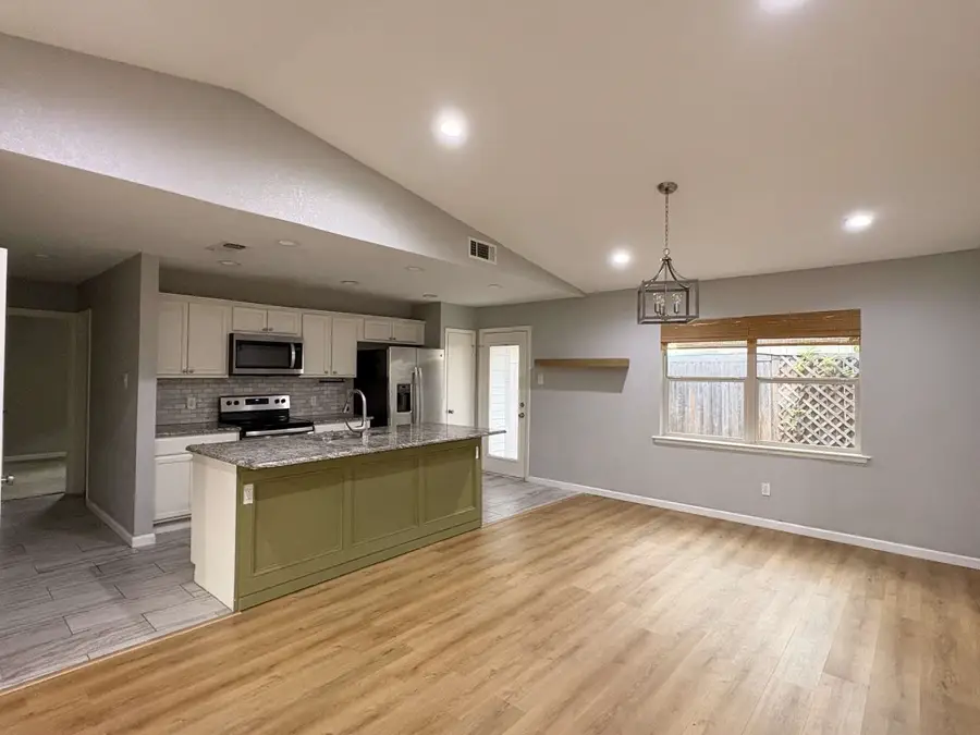 1400 Meadowcrest Drive, Plano, TX 75075 - Image #2