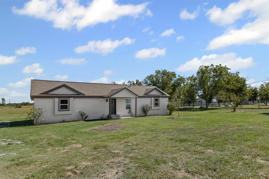 610 Mcvoid Road, Springtown, TX 76082 - Image #3