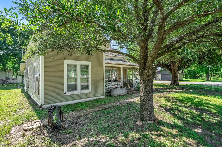 209 S Britton Street, Tom Bean, TX 75489 - Image #3