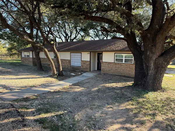 401 Highway 2247, Comanche, TX 76442