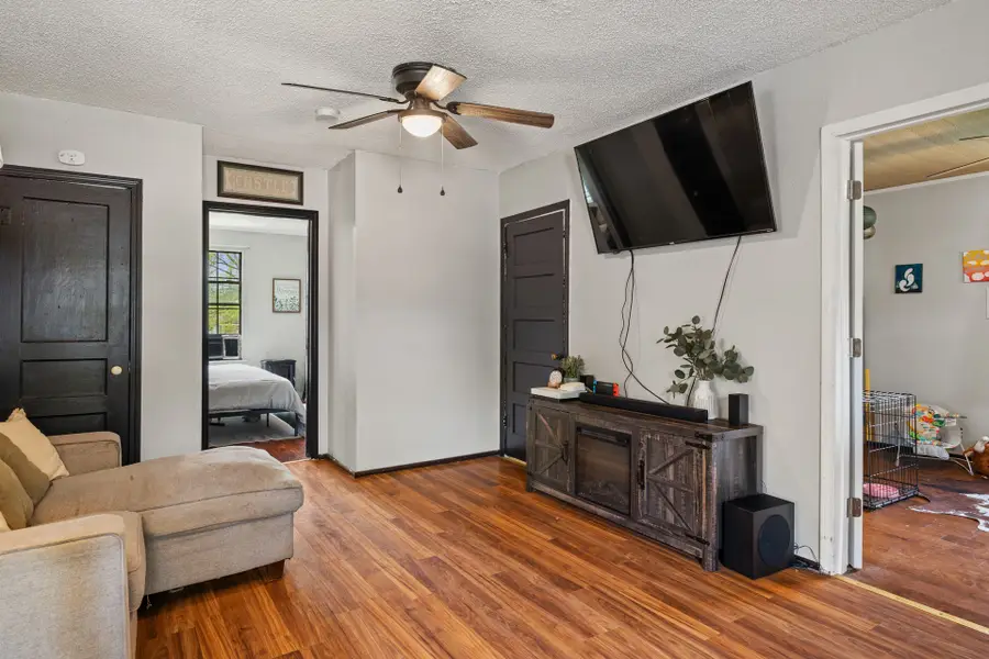 911 W 8th Street, Bonham, TX 75418 - Image #3