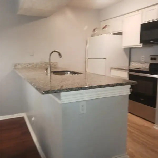 5750 Phoenix Drive #33, Dallas, TX 75231