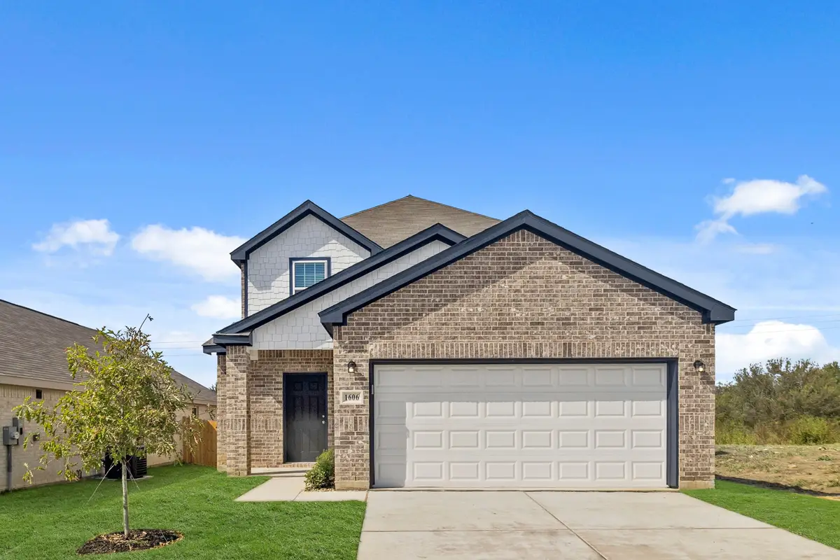 1606 Romans Road, Ennis, TX 75119 - Image #1