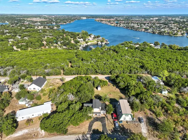 1106 Scenic Drive, Granbury, TX 76048