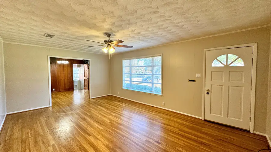 105 Davidson Drive, Terrell, TX 75160 - Image #2