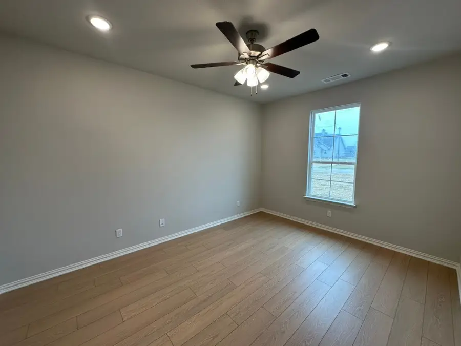 2472 Blackjack Oak Road, Oak Ridge, TX 75161 - Image #3