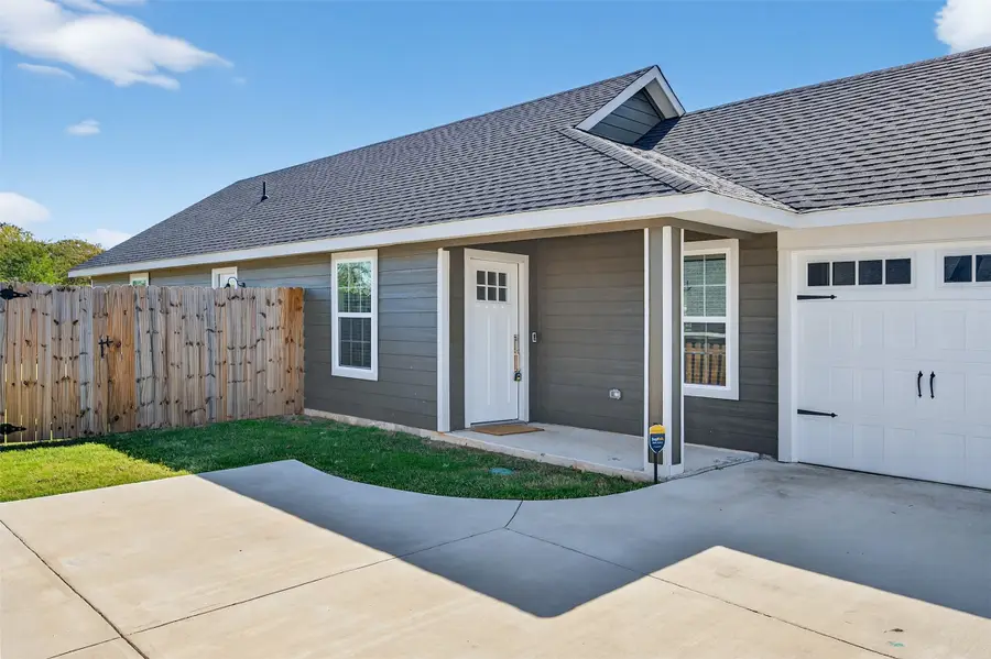 1016 Ray Drive, Denison, TX 75020 - Image #2