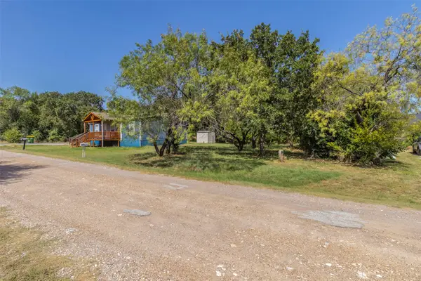 5715 Arkansas Trail, Granbury, TX 76048