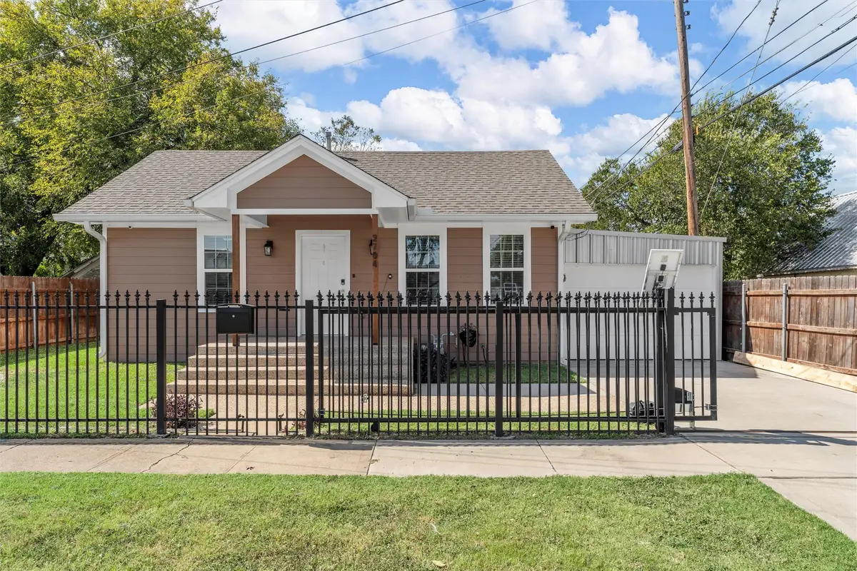 2704 N 19th Street, Waco, TX 76708 - Image #1