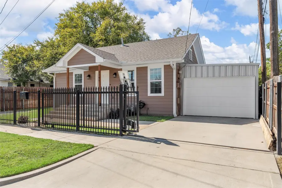 2704 N 19th Street, Waco, TX 76708 - Image #2