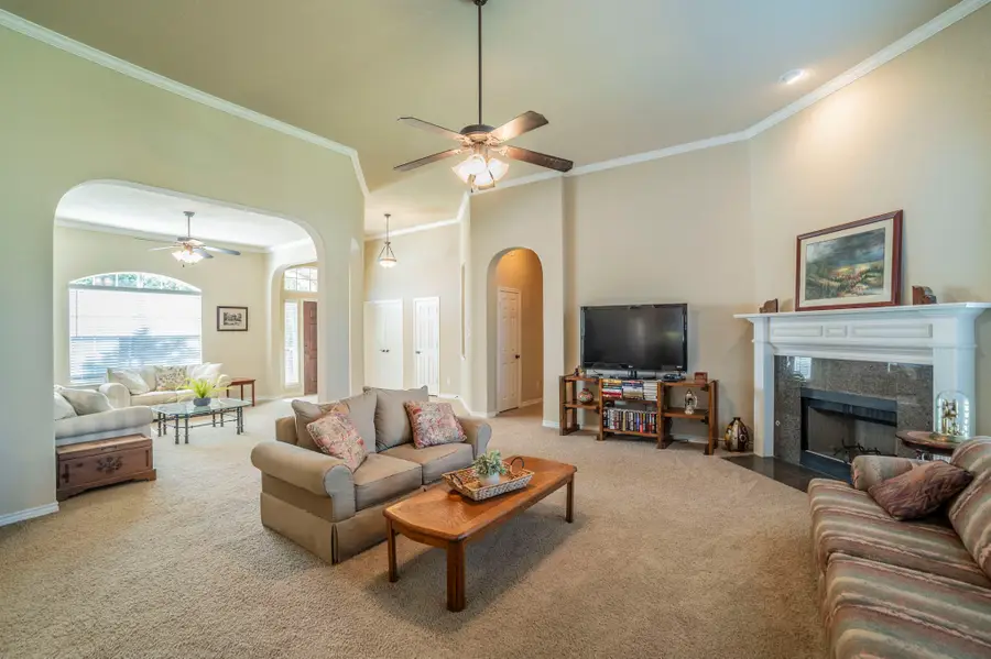 2217 Lorrie Lane, Weatherford, TX 76087 - Image #2