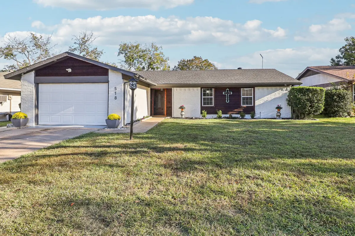 518 Oxford Park, Garland, TX 75043 - Image #1