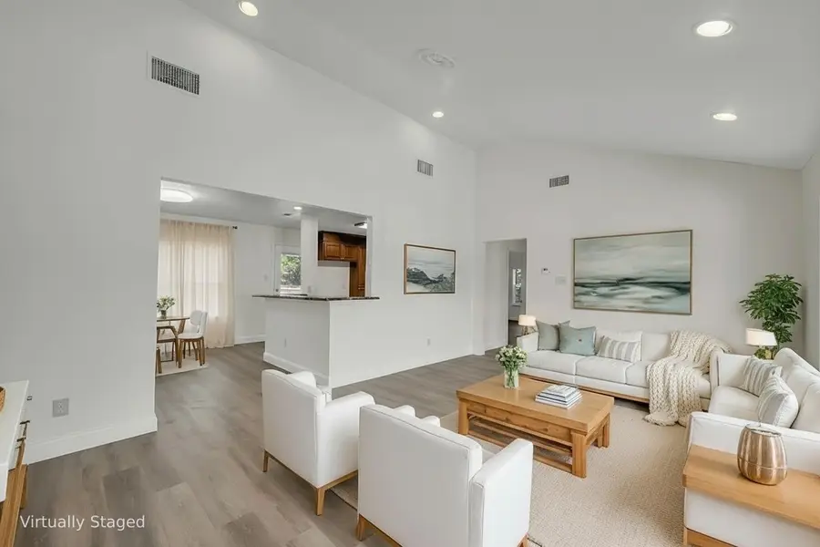 6704 Charbonneau Road, Lake Worth, TX 76135 - Image #3