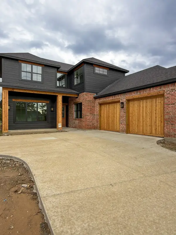 206 Pecan Street, Roanoke, TX 76262