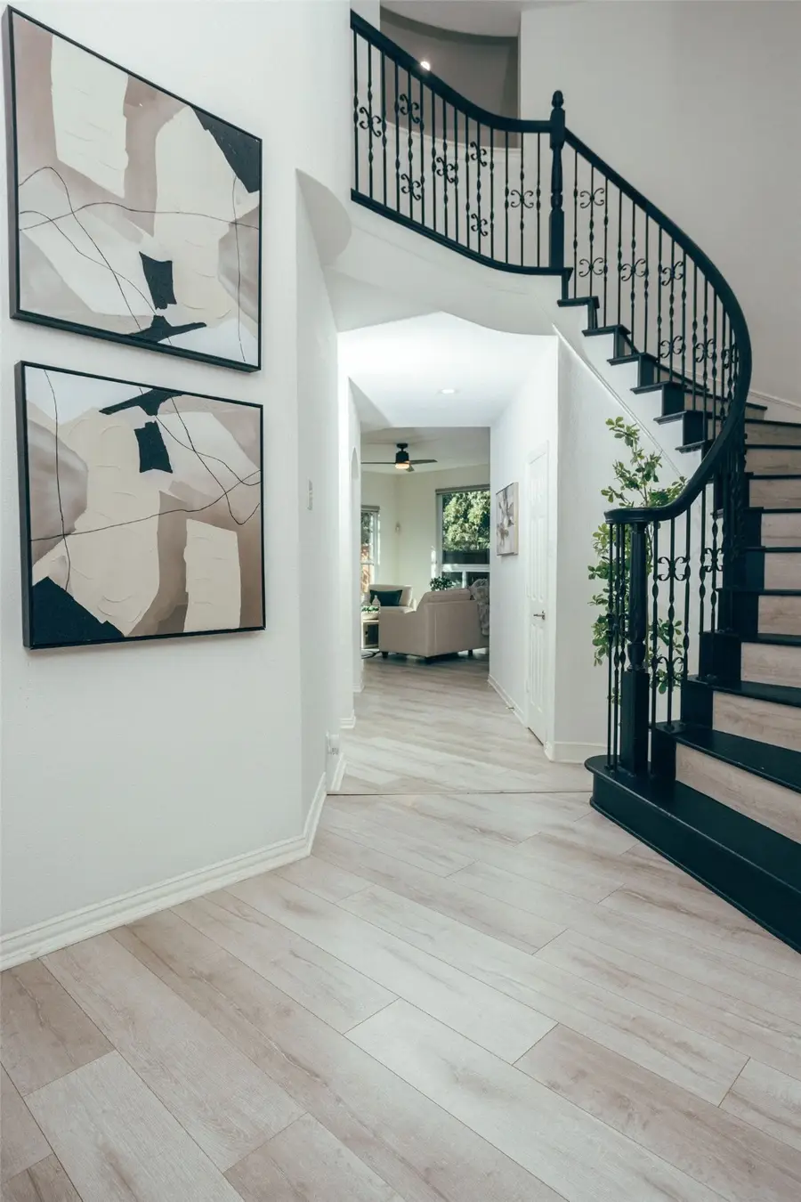 3605 Tinsdale Drive, Flower Mound, TX 75022 - Image #2