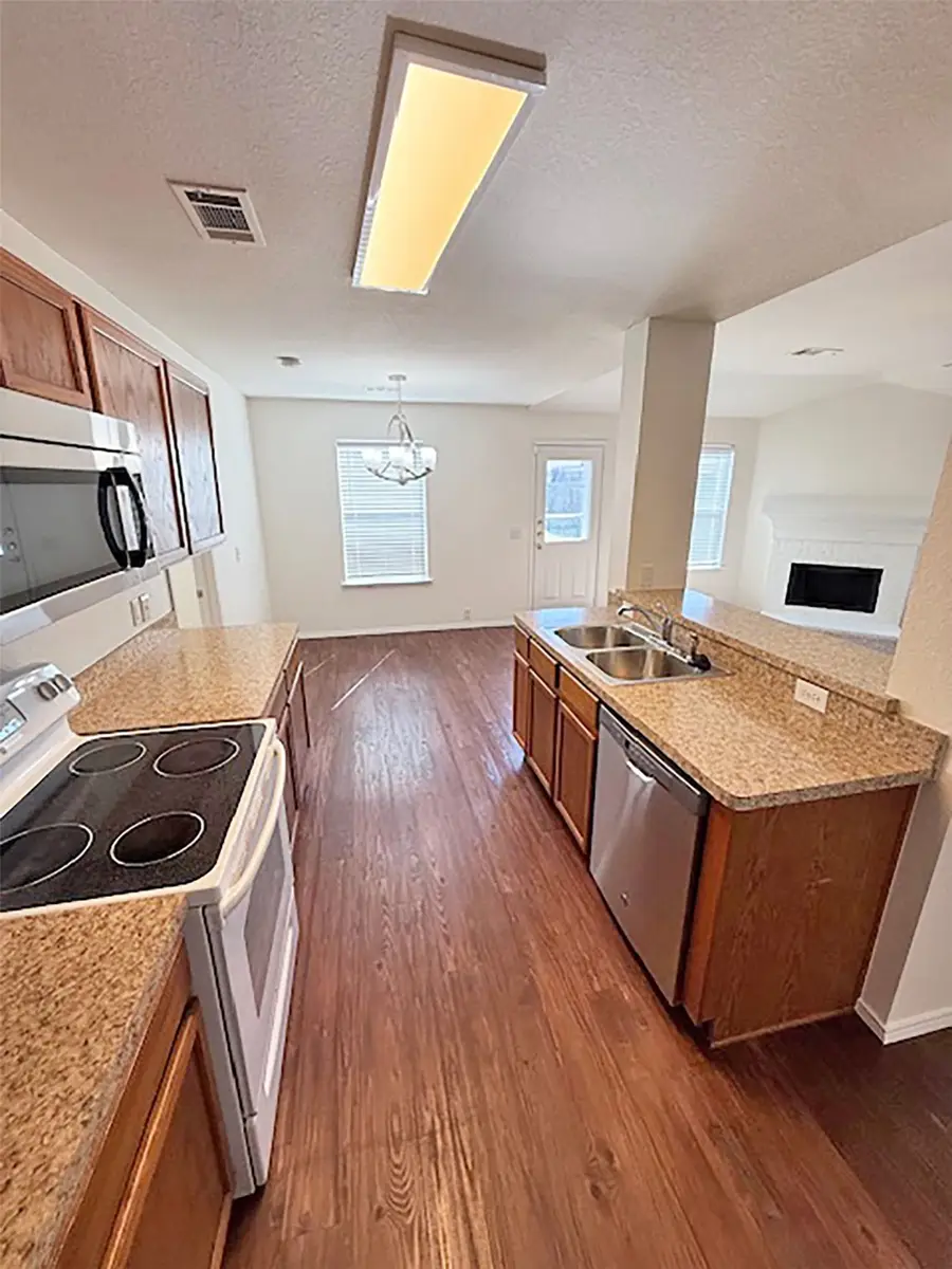 8900 Sagebrush Trail, Cross Roads, TX 76227 - Image #2