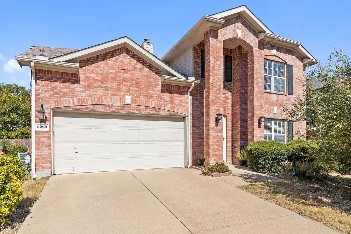 5229 Cedar View Court, Watauga, TX 76137 - Image #1