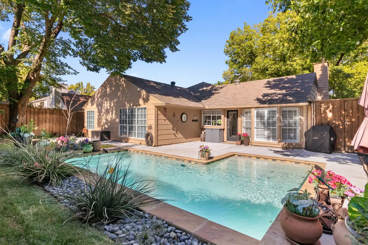 4336 Kenwood Drive, Grapevine, TX 76051 - Image #1