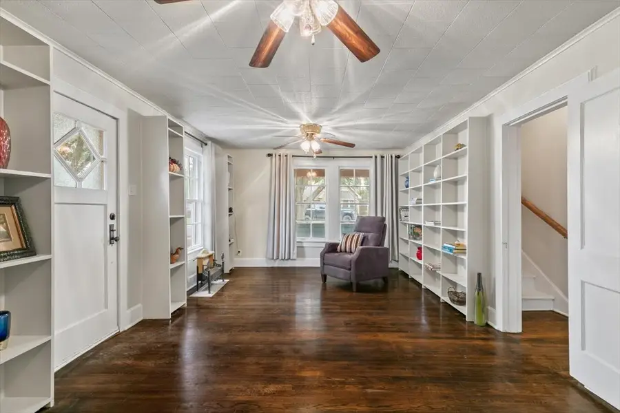 103 N Crockett Street, Henrietta, TX 76365 - Image #3