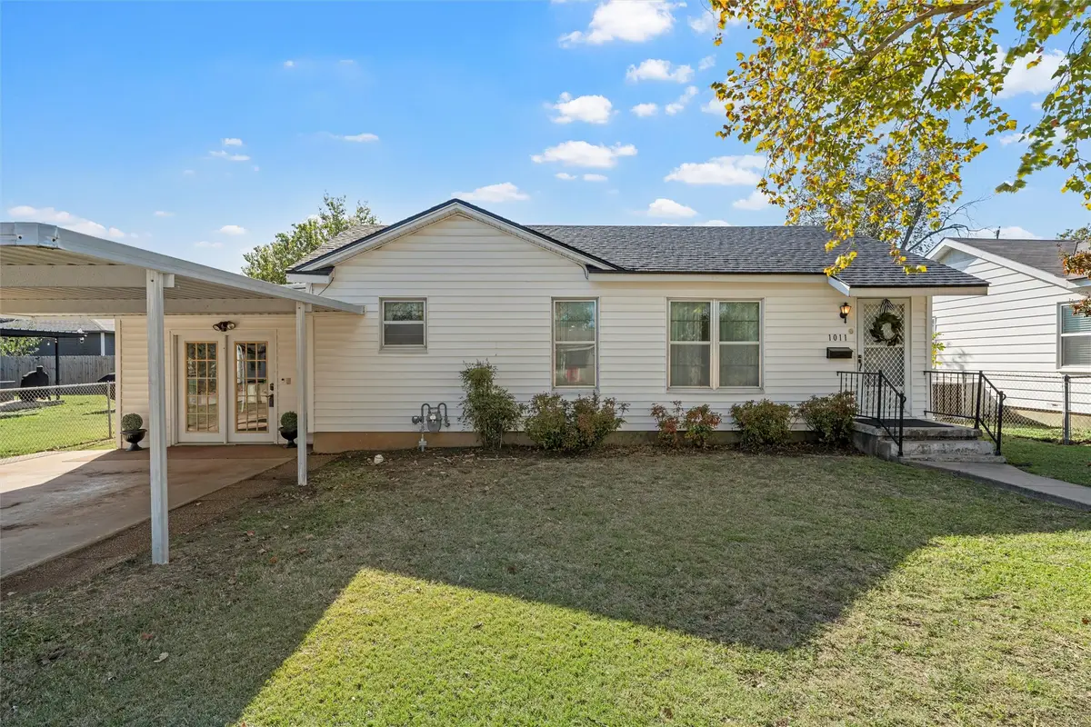 1011 Pierce Street, McGregor, TX 76657 - Image #1