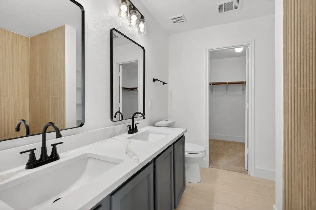 4241 Meadowknoll Drive, Fort Worth, TX 76123 - Image #1