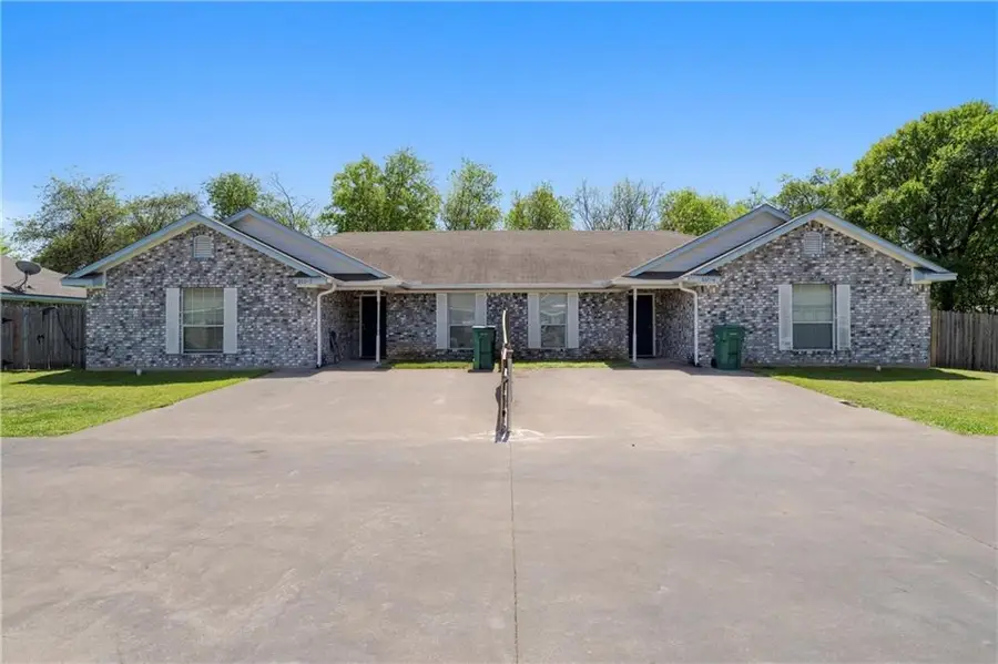 860 N Lacy Drive #1-8, Lacy Lakeview, TX 76705 - Image #2